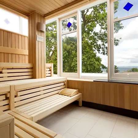 Vju Ruegen 4* غورين