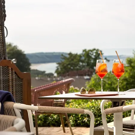 فندق Vju Ruegen 4*