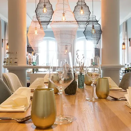 Hotel Vju Ruegen 4*