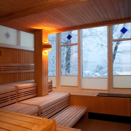 Vju Ruegen فندق 4*